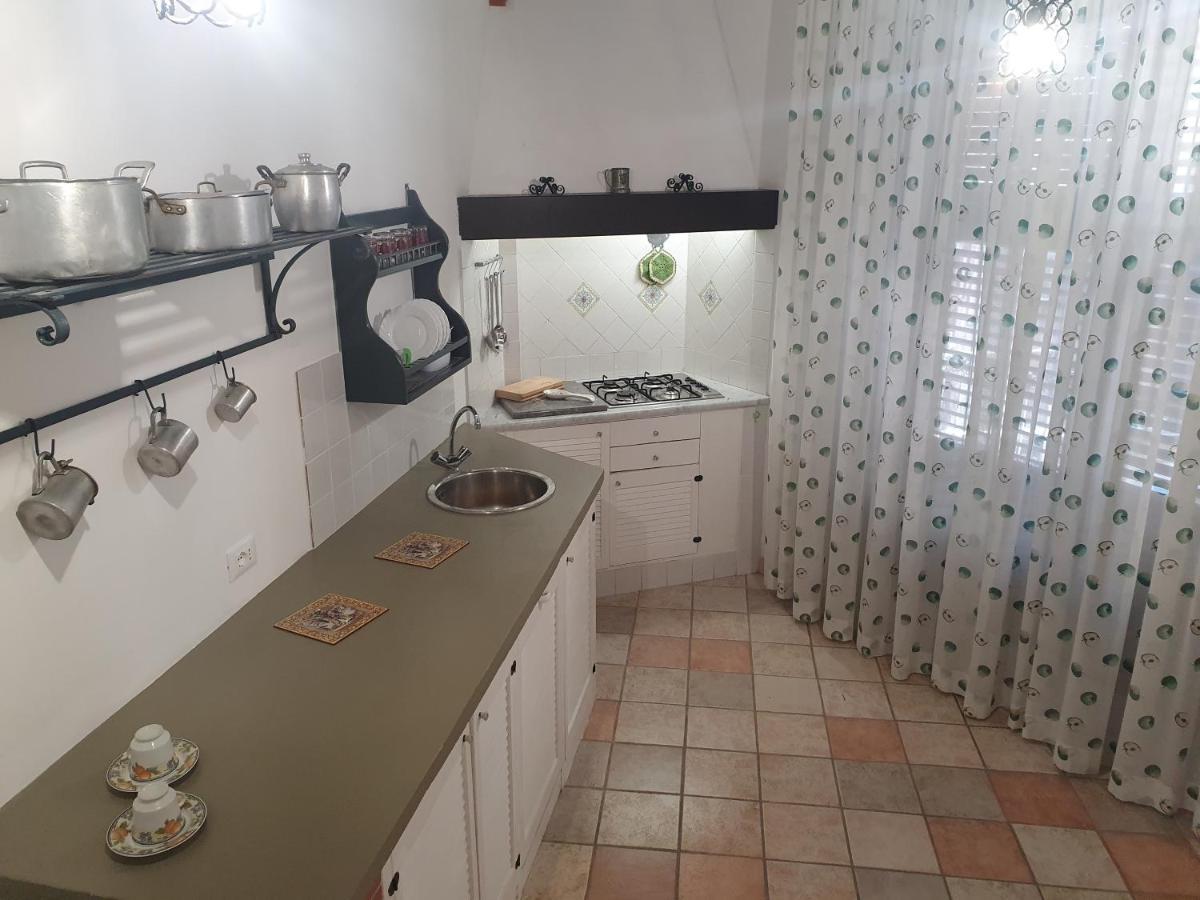 Casa Monviso Le Fuoriserie Palermo Bagian luar foto